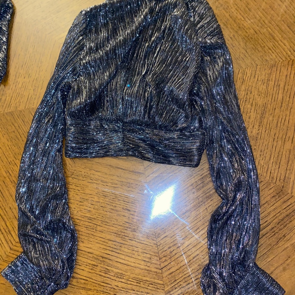 Zara metallic skirt and shirt set - Picture 3 of 4